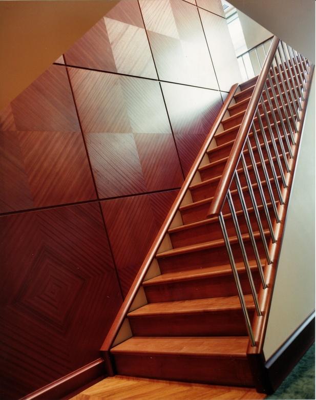 Caisse Desjardins — Diamond-pattern wall